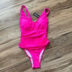 NWT Vibrant Pink One Piece Swimsuit Size XL
